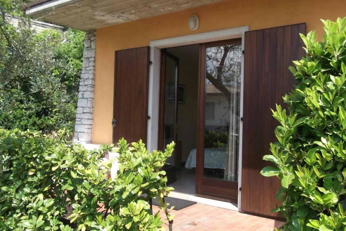 Villa Girasole Тори дел Бенако Екстериор снимка